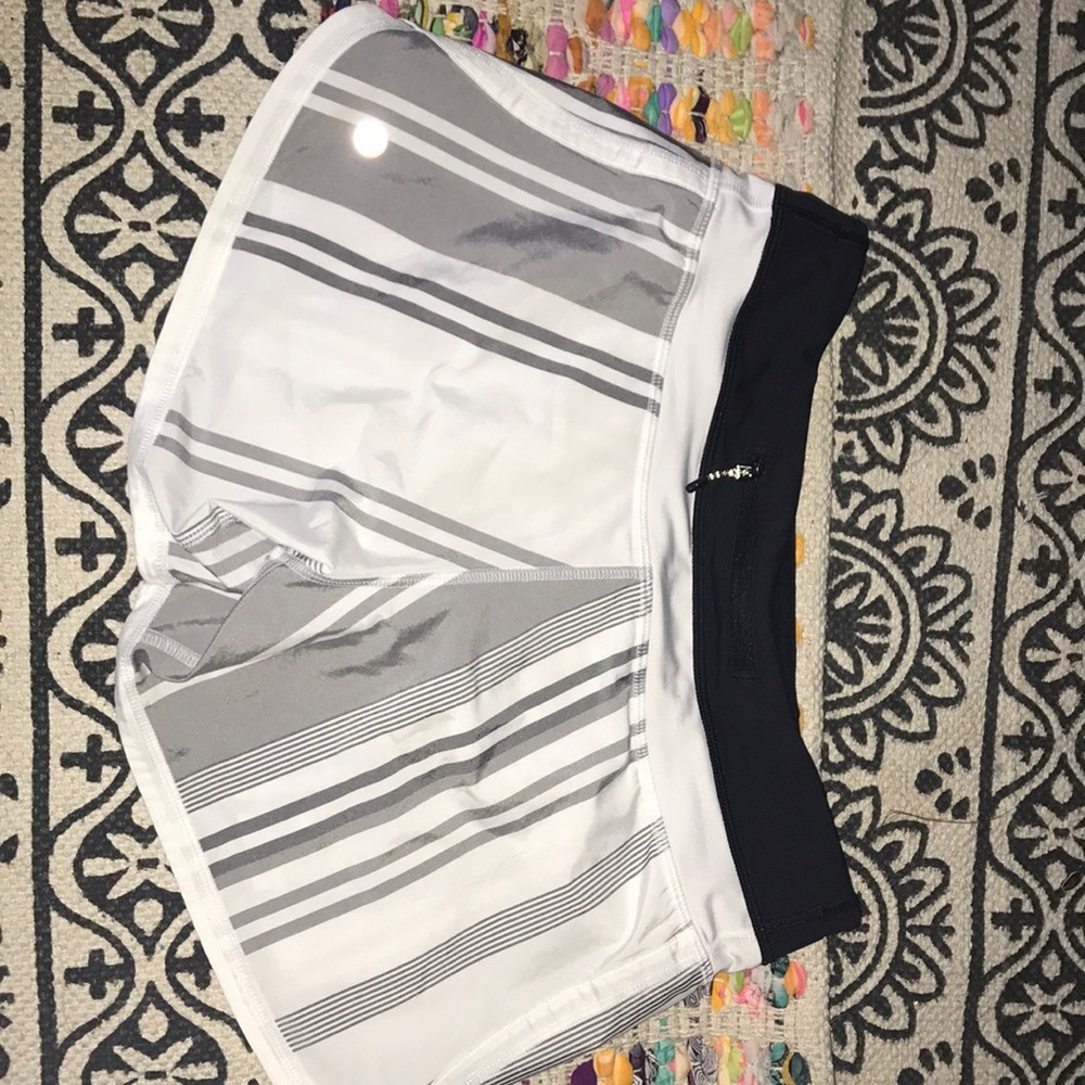 SOLD NWOT Lululemon Striped Shorts Size 2 - Picture 1 of 6